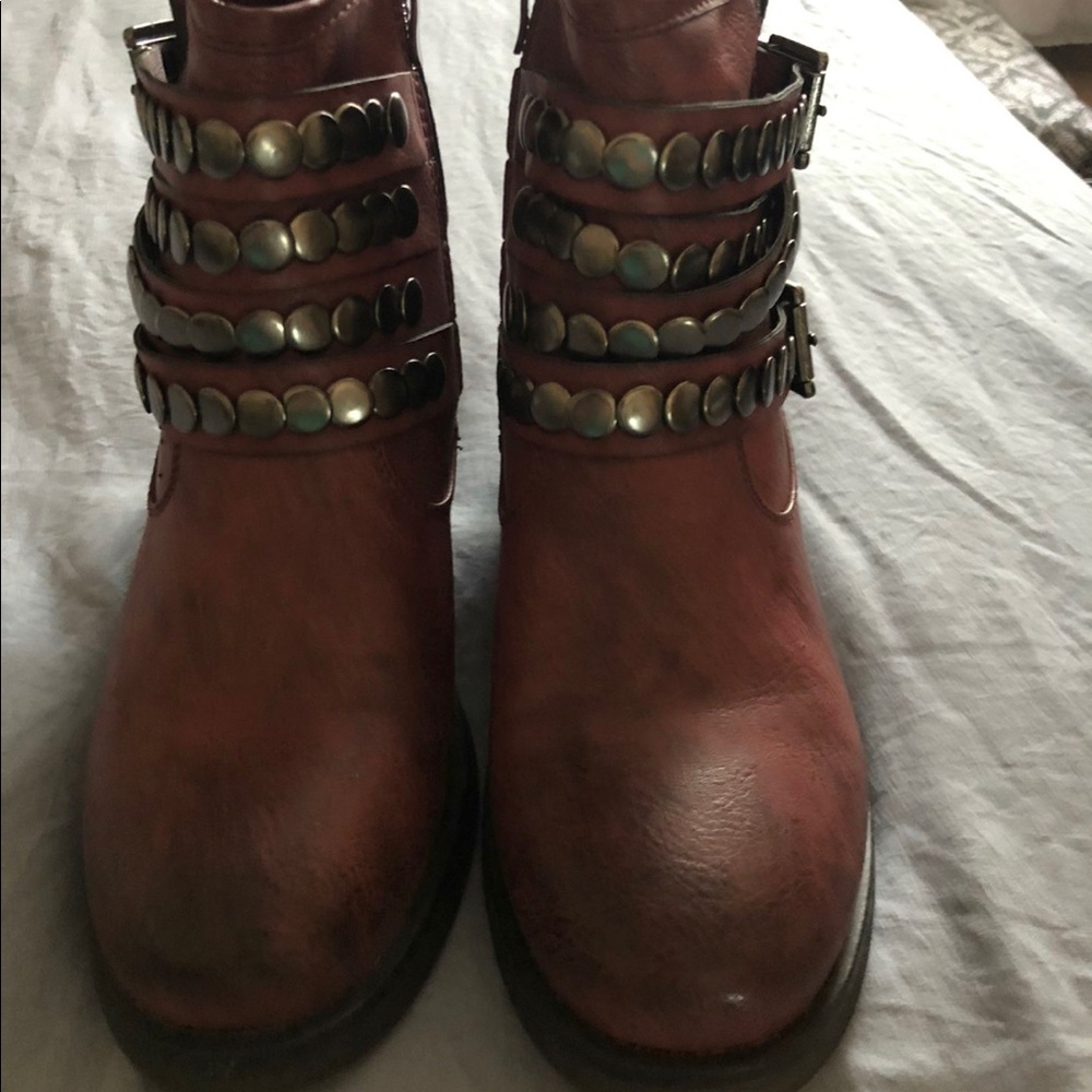 Multi strap stud detail biker boots